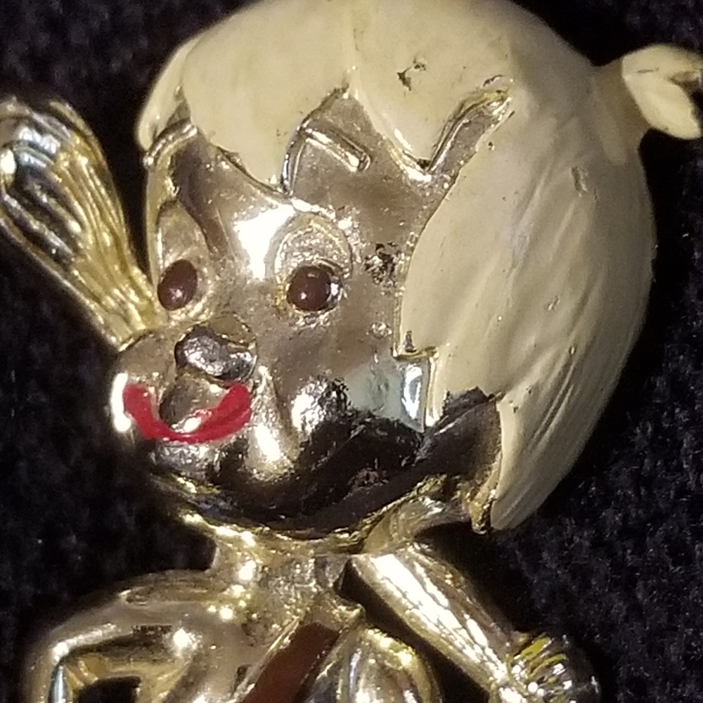 Vintage Bam Bam Flinstones 3D figural pin brooch Hanna-Barbera - Picture 3 of 5